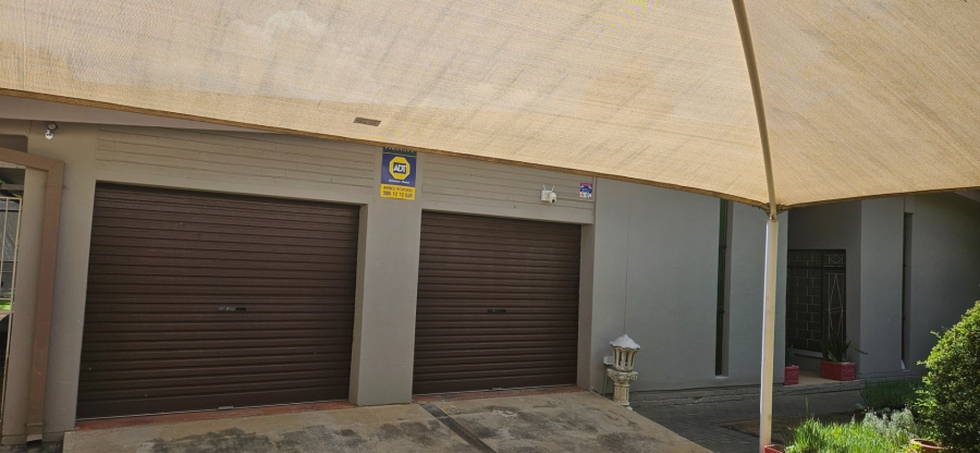 4 Bedroom Property for Sale in Fichardt Park Free State